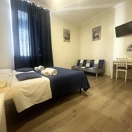 Stephany's בית הארחה *