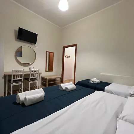 Stephany's בית הארחה